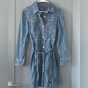 🏙️Quality denim NEW🏙️ A-line collared belted long sleeve button down dress